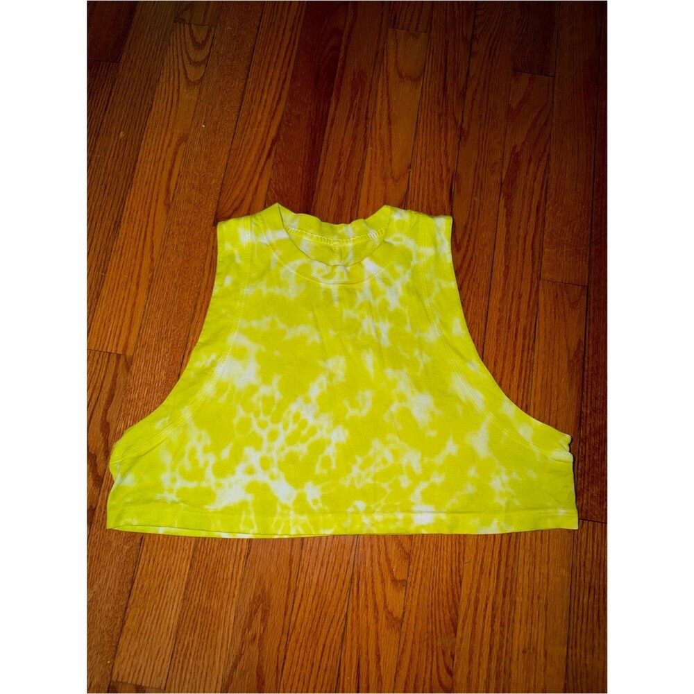 Lululemon neon yellow diamond dye all yours cropped tank size 6